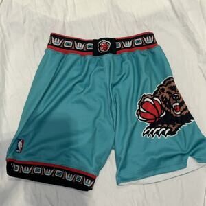 Mitchell & Ness Vancouver Grizzlies 1995-96 Authentic NBA Shorts Size 44 Large.